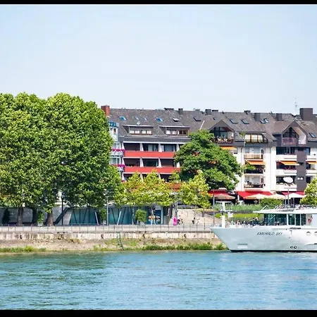 Rheinblick Apartment- Park And