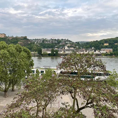 Rheinblick Apartment- Park And *