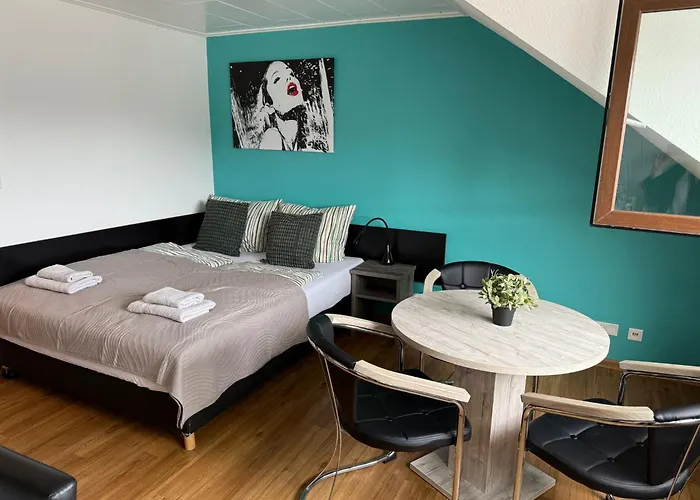 Rheinblick Apartment- Park And